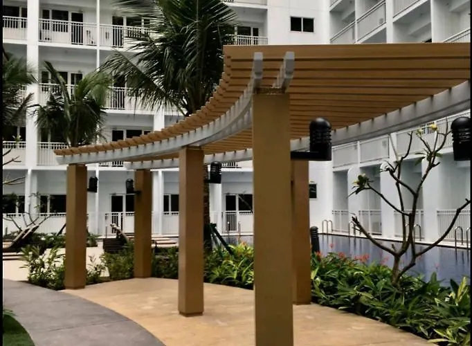 Moa Condotel Pasay Aparthotel